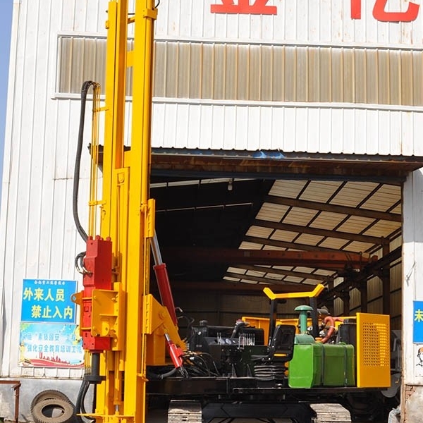 光伏打樁機(jī)